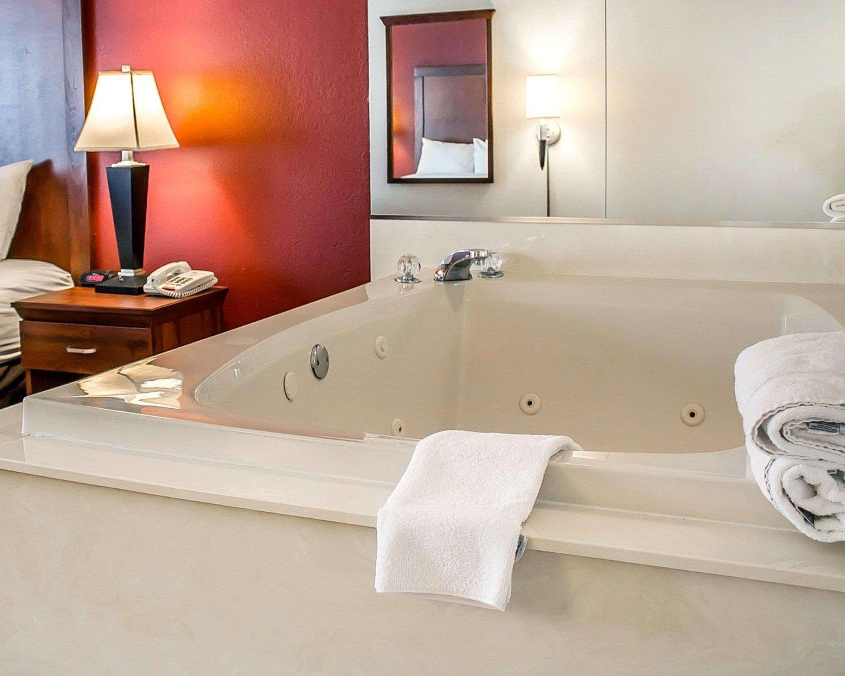 Quality Inn Lima Bagian luar foto